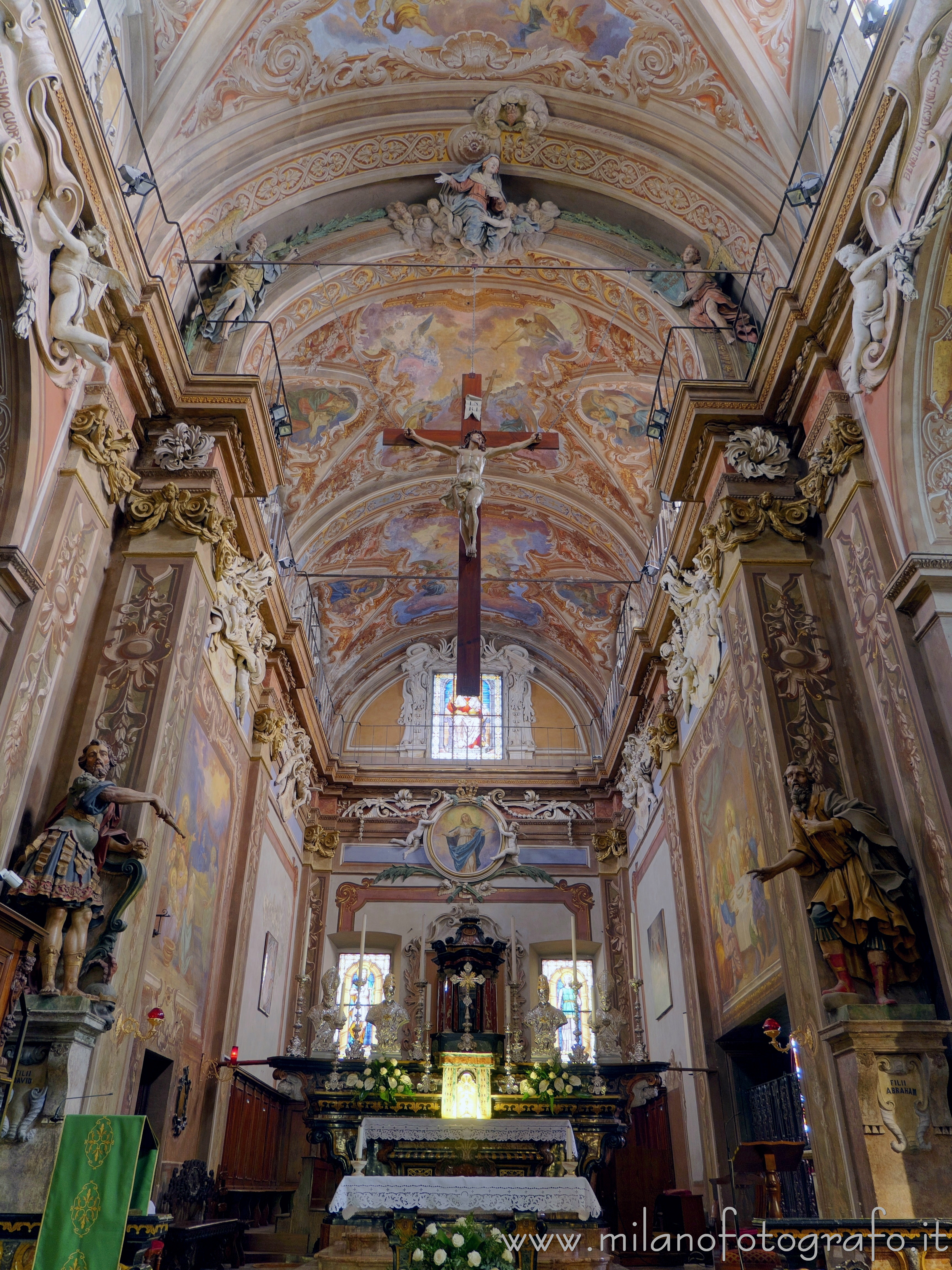 Momo (Novara, Italy) - Presbytery and choir of the Church of the Nativity of the Virgin Mary